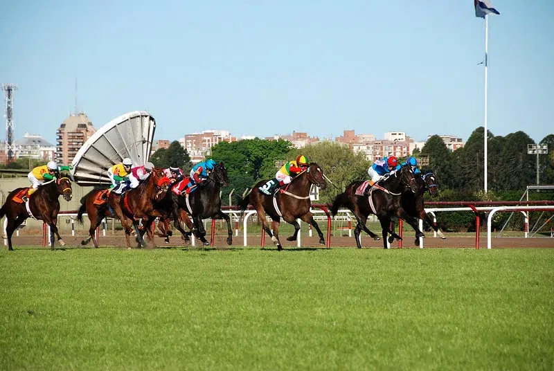 Pronósticos carreras Hipódromo San Isidro hoy 18/09/2026
