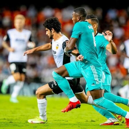 Apuestas Real Madrid vs Valencia 08/01/2022 LaLiga