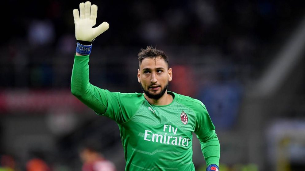 Milan se mantiene en la pelea por la zona europea